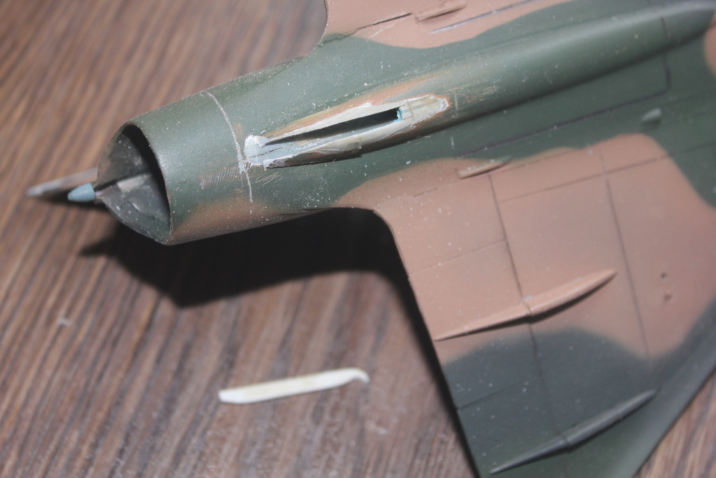 *1/48        Mirage V Belgium         Heller    Img_4210