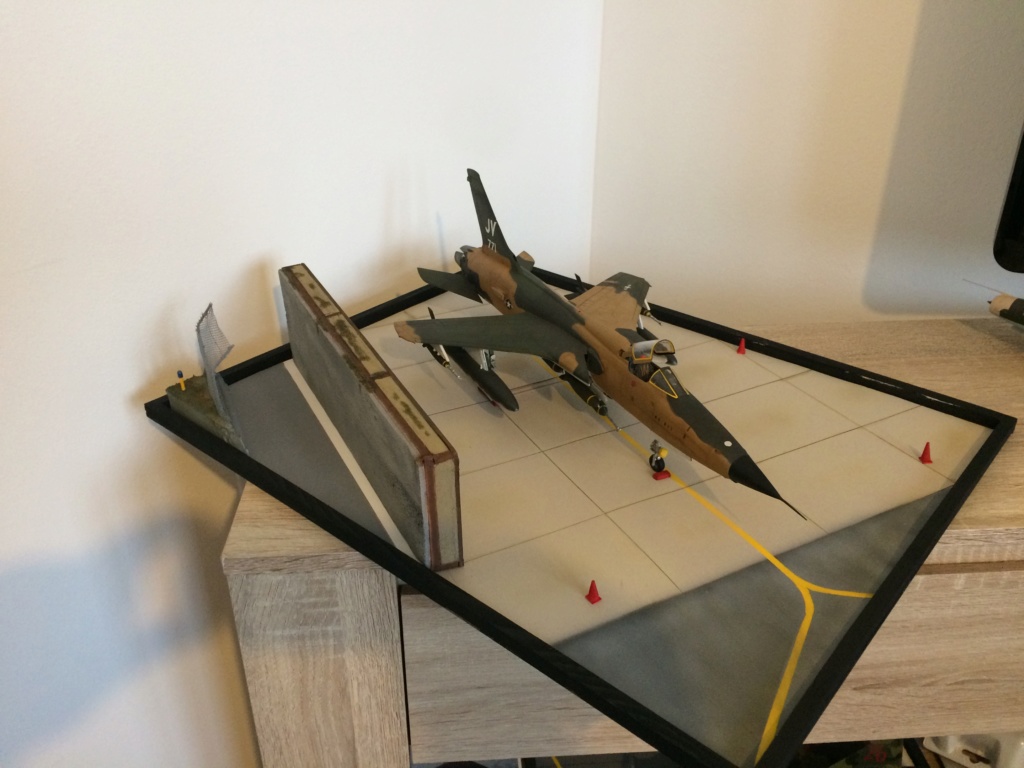 1/48 F 105 Thunderchief Monogram FINI - Page 2 Img_5019