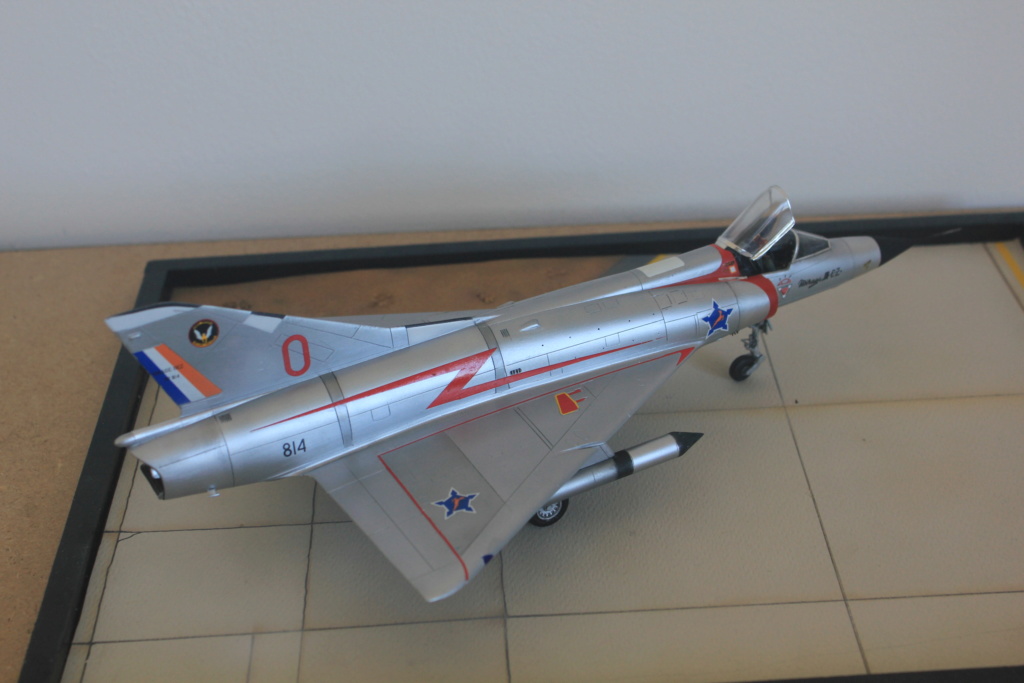 1/48   Mirage III CZ(s)    Hobbyboss + Heller   FINI - Page 2 Img_5428