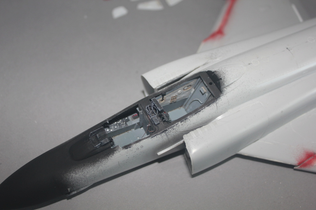 1/48   F4 K  BRITISH PHANTOM    Revell    FINI - Page 2 Img_6039