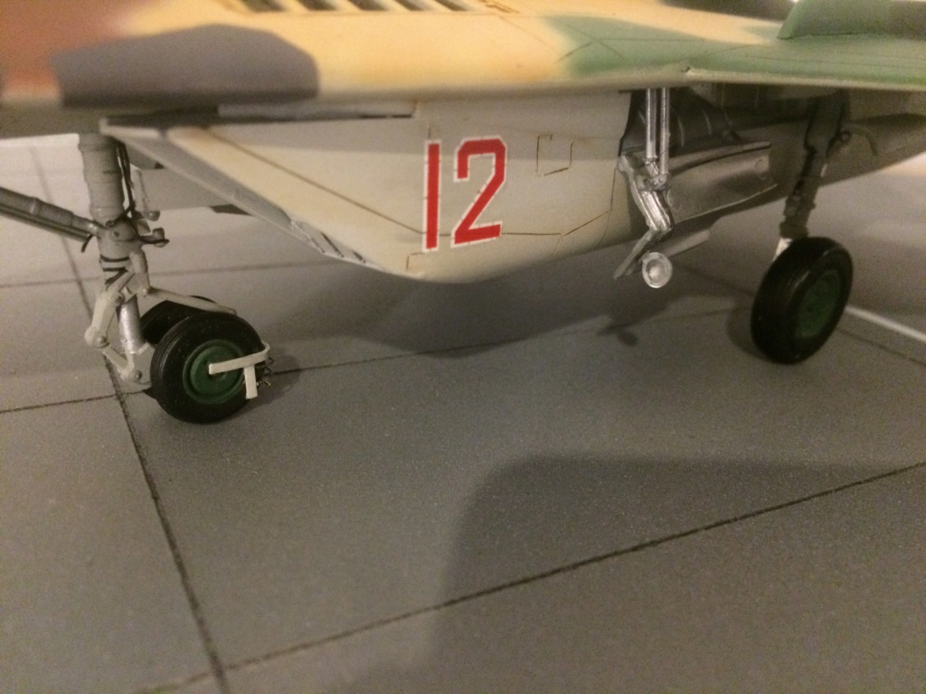 *1/48 MiG 29 Monogram - Page 5 Img_6626