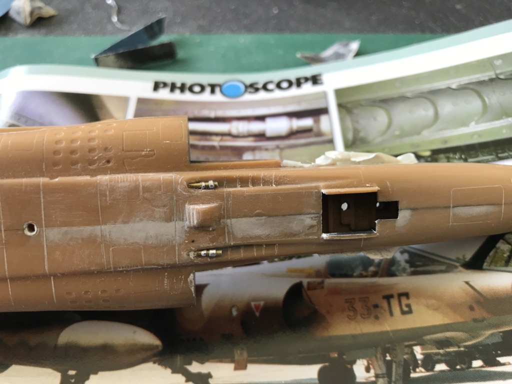 *1/48  Mirage F1CZ    Esci    - Page 2 Img_6727