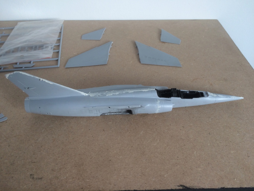 1/48   Mirage F1 B   F.M.   FINI Img_7013