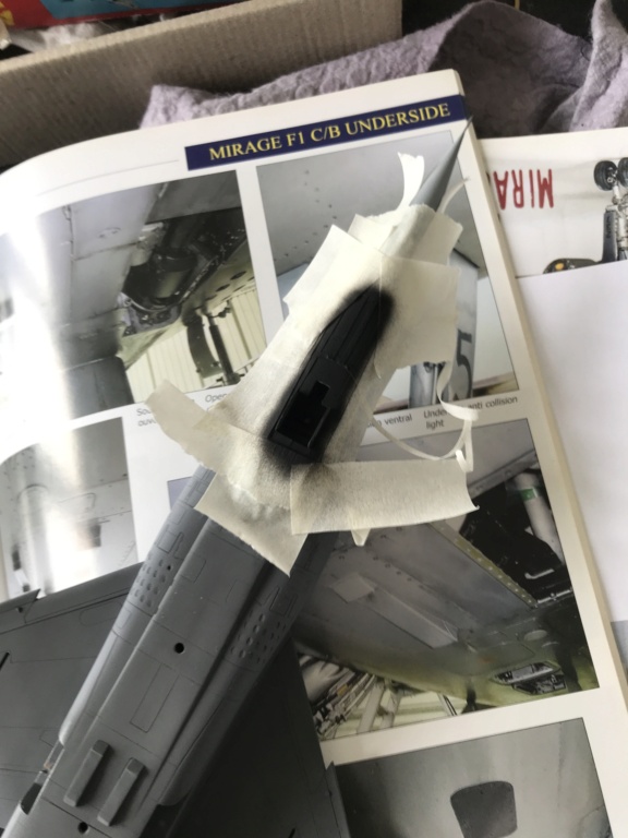Mirage F1  (Esci 1/48)  FINI - Page 3 Img_7027