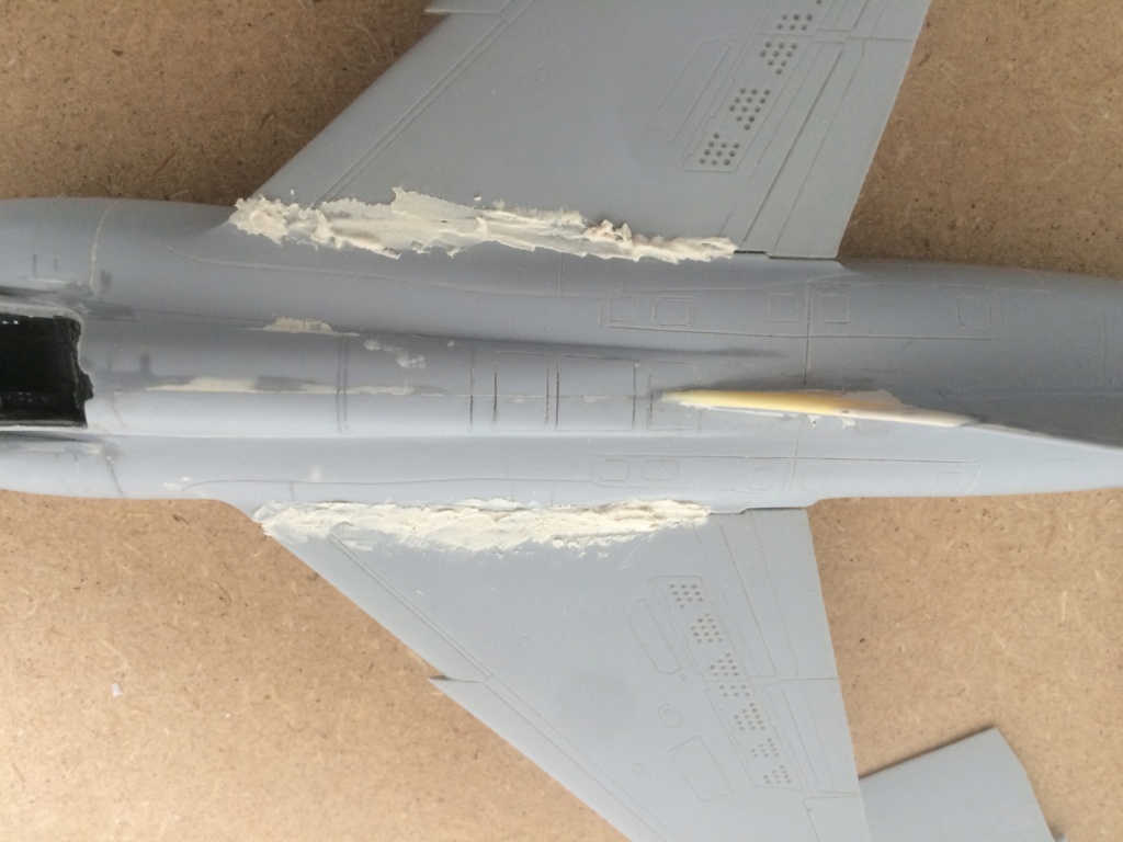 1/48   Mirage F1 B   F.M.   FINI - Page 2 Img_7115