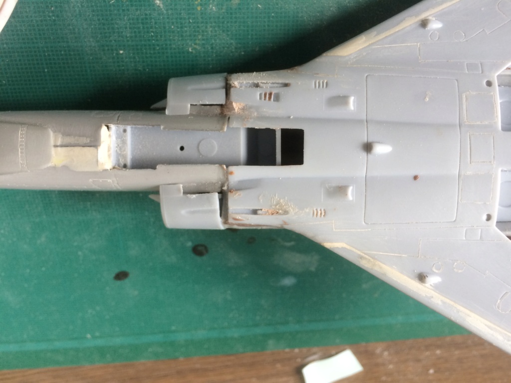 1/48   Mirage III EBR   Heller + FM    FINI Img_7331