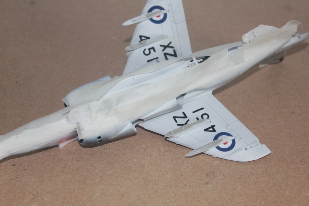 * 1/48  H.S.   HARRIER  FRS 1      Hobbycraft   - Page 3 Img_7752