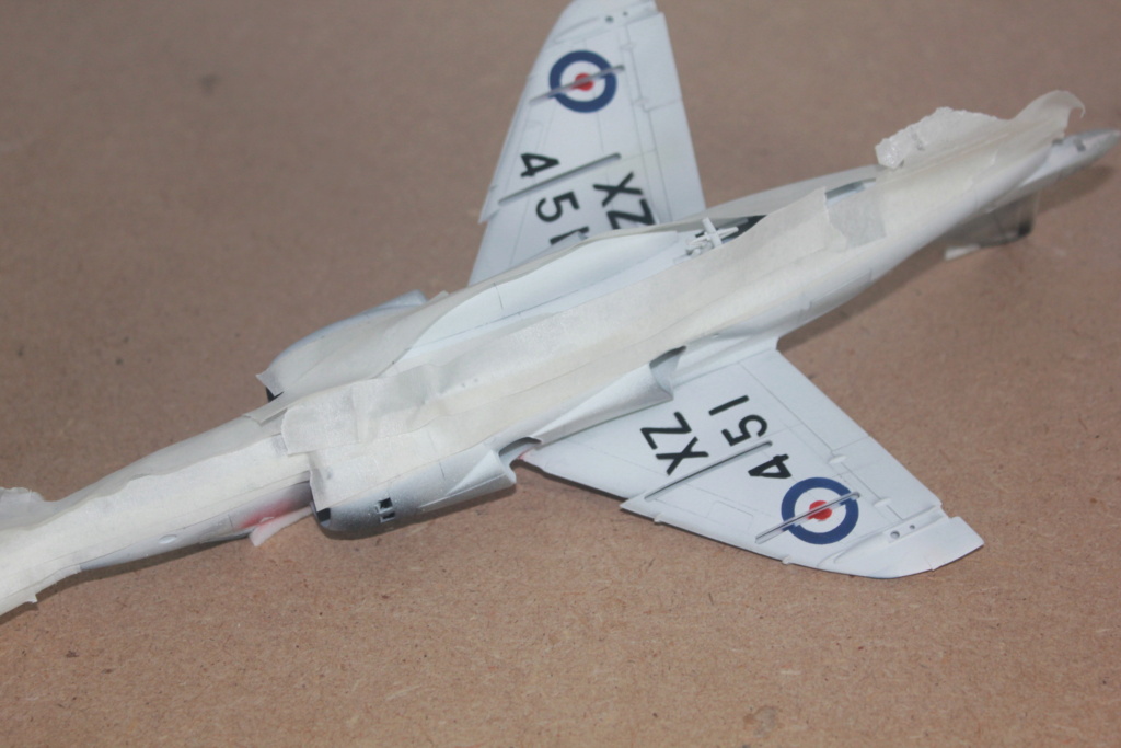 * 1/48  H.S.   HARRIER  FRS 1      Hobbycraft   - Page 3 Img_7754