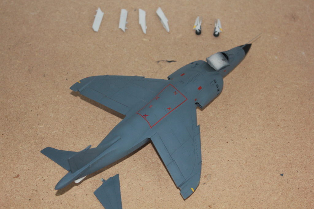 * 1/48  H.S.   HARRIER  FRS 1      Hobbycraft   - Page 3 Img_7756