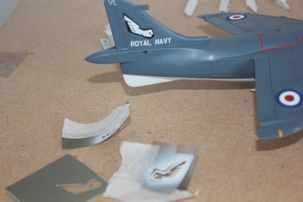 * 1/48  H.S.   HARRIER  FRS 1      Hobbycraft   - Page 3 Img_7765