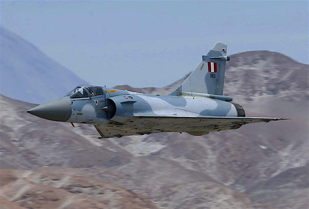 * 1/48 Mirage 2000 H Heller FINI - Page 3 Mirage10