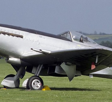 1/48 Spitfire MK.XVI Bubbletop eduard et son diorama - Page 3 Spitt210