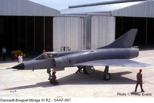 1/48   Mirage III CZ(s)    Hobbyboss + Heller   FINI - Page 3 Unname10