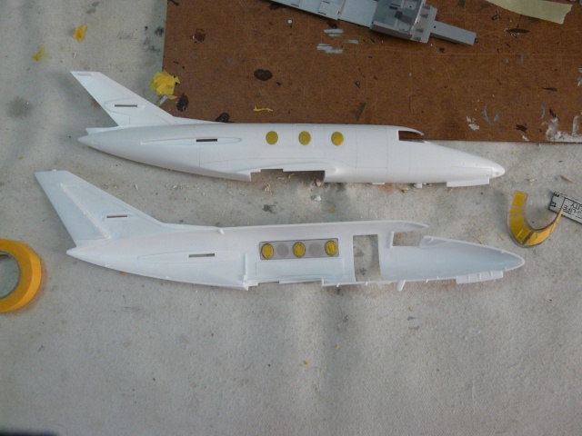 Dassault Falcon 10   1-48 (Revell) P1040418