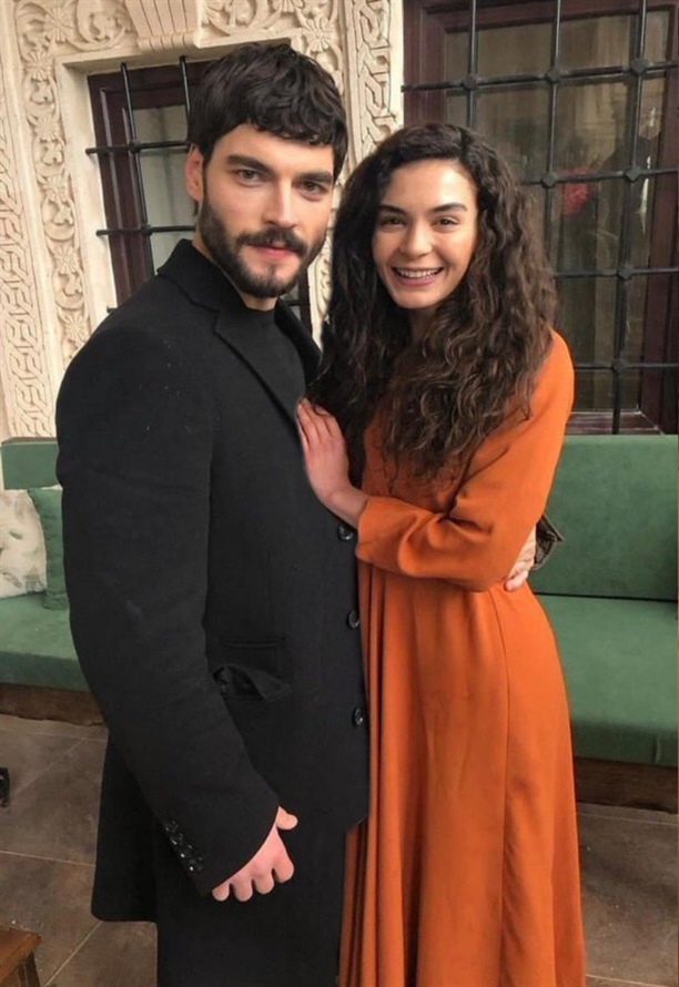 2. Hercai- Inimă schimbătoare -comentarii -Comments about serial and actors - Pagina 26 Ebru-s12