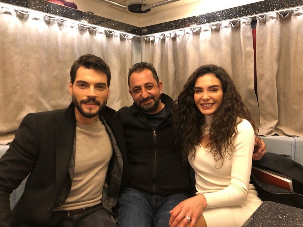 12.Hercai- Inimă schimbătoare -comentarii -Comments about serial and actors - Pagina 12 Huseyi10