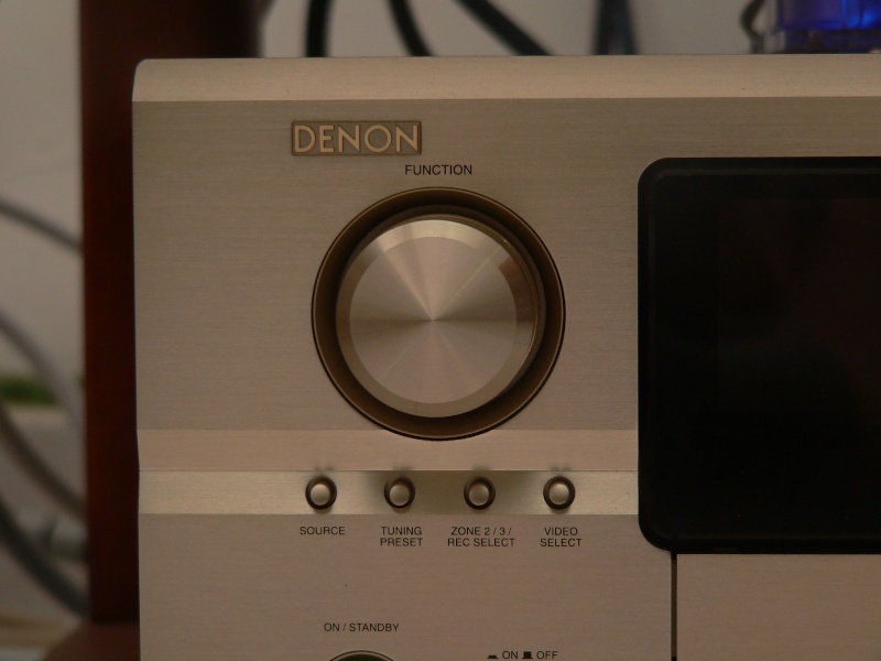 Denon AVR-3805 (USED) SOLD P1070210