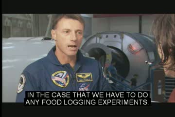 La cuisine à bord de la Station Spatiale Internationale - Page 2 Vlcsn411