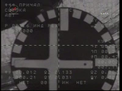 ISS : Amarrage de Soyouz TMA-18 le 4 avril 2010 Vlcsn450