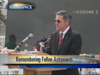 Apollo 1 : triste anniversaire... - Page 2 Vlcsna13