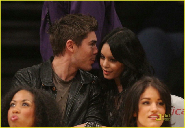 Zac Efron and Vanessa Hudgens: Lakers Lovers 437