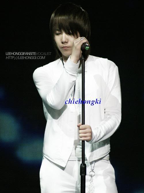 5/01/2010 [Pics] Lee Hong Gi 688tkb10