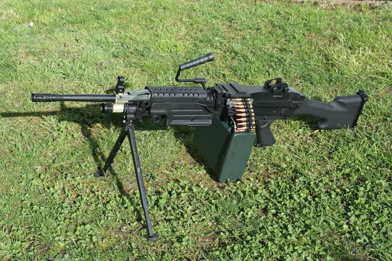 Review sur la M249 Img_4710