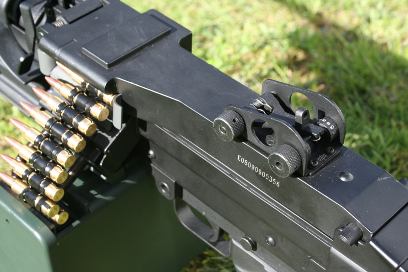 Review sur la M249 Img_4712