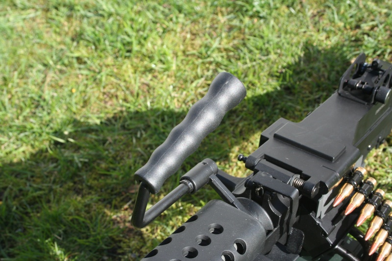 Review sur la M249 Img_4714
