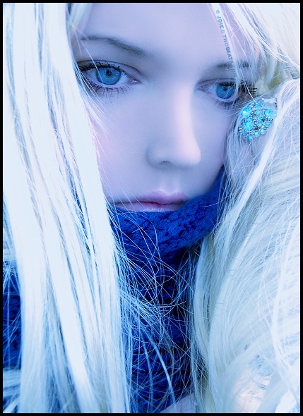 Behind blue eyes - Amy 53f19d12