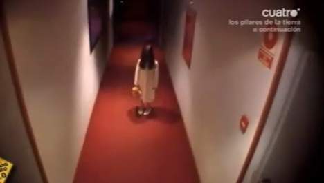 Vision d'horreur dans les couloirs d'un hôtel (vidéo)  Media_45