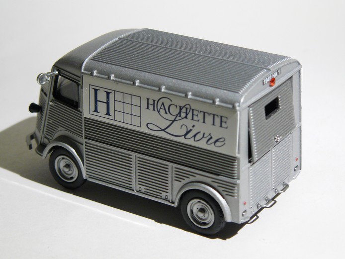 2008 - Hachette Collections > Collection "Le CITROËN Type H 1/43°" P1110420