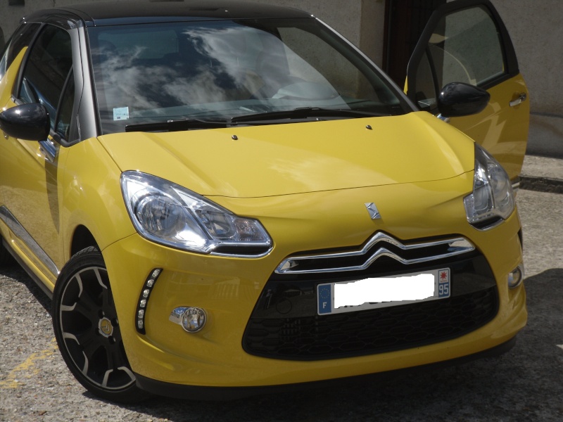 DS3 1.6 THP 150 Sportchic  / Jaune Pégase - toit Noir Onyx - Page 4 Sdc11317