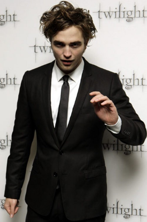 Edward Anthony Masen/Cullen (Robert Pattinson) Twilig15