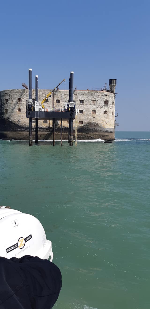 Photos divers de Fort Boyard 2019 (internautes + hors production) - Page 4 57155010