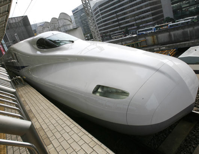 รถไฟหัวกระสุน (bullet train) Japane10