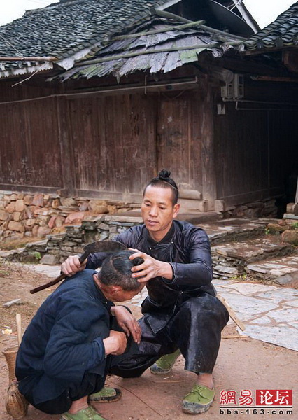 Kiểu cắt tóc kinh dị nhất Trung Quốc 10111115