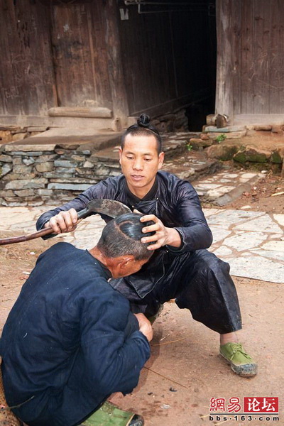 Kiểu cắt tóc kinh dị nhất Trung Quốc 10111116