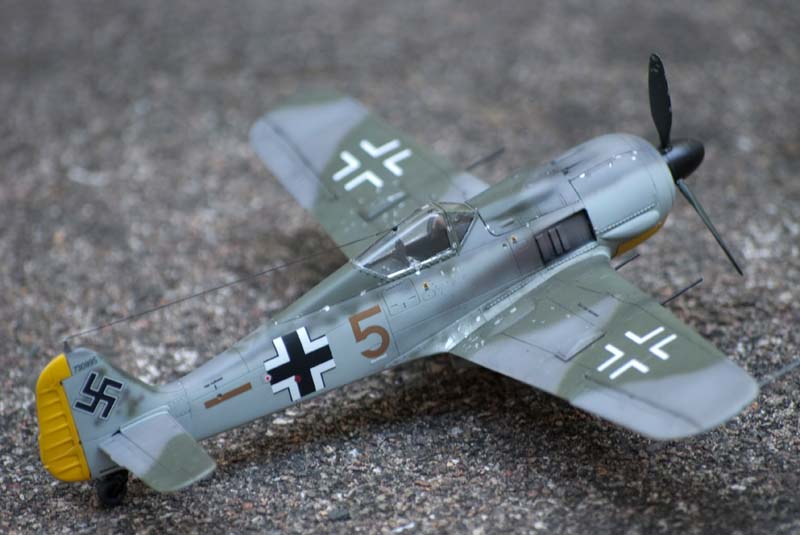FW190-A8 revell Minids14