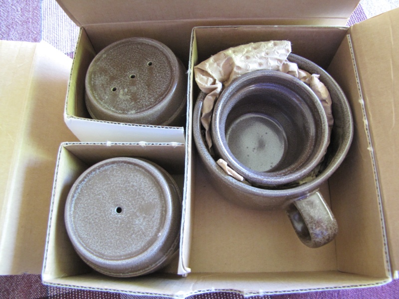 Unknown Glaze? This is actually Greenstone ... Crownl25