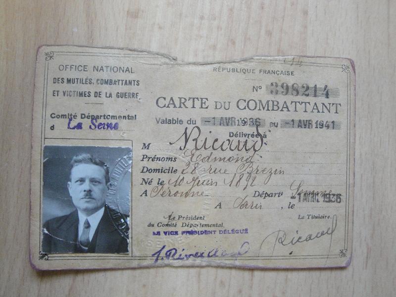 (E) Livret militaire d'un artilleur de la Somme - baisse de prix- a supprimer Dsc04114