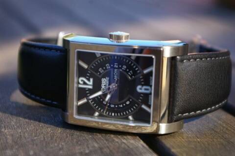 Oris rectangular titan day date hotsell