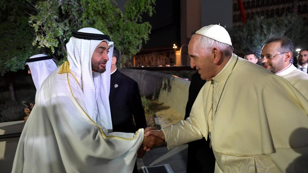 Emirats arabes unis : le Pape souhaite paix et solidarité fraternelle Ab7d1c10