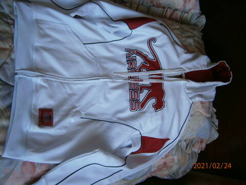 Veste AIRNESS blanche et rouge avec capuche T XL Servie 1M