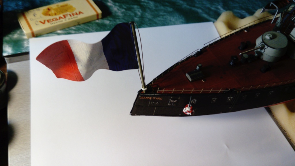 Croiseur-cuirassé Jeanne d'Arc 1903 [papier WAK & scratch 1/200°] de GONFARON (chantier) - Page 6 Dsc_0640