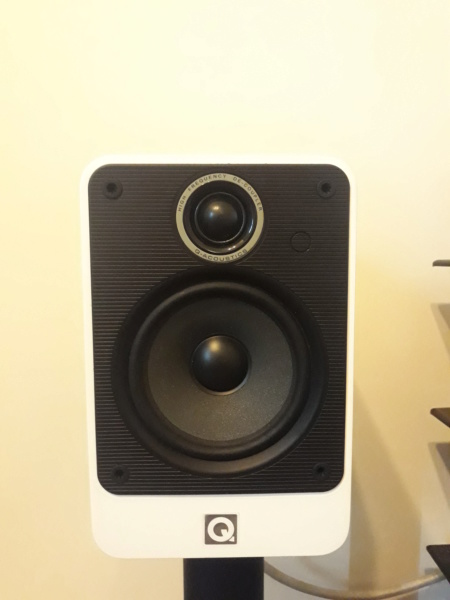 Q Acoustics 2020i Speaker [SOLD] 20190912