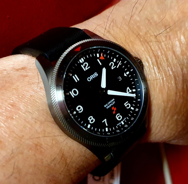 glashutte - Feu de vos montres d'aviateur, ou inspirées du monde aéronautique - Page 34 Oris_p11