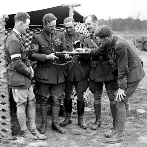 Le Pistolet-mitrailleur MP 18 / I de 1918 58410810