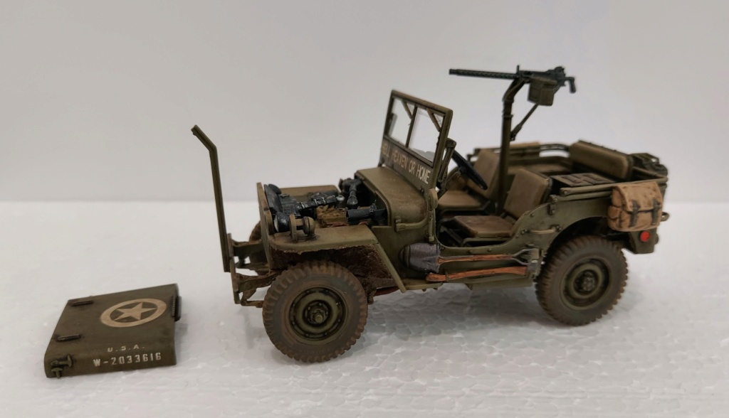  - 1/35 - Jeep Willys (Meng) + Figurine Evolution Miniature et Royal Model 20210810