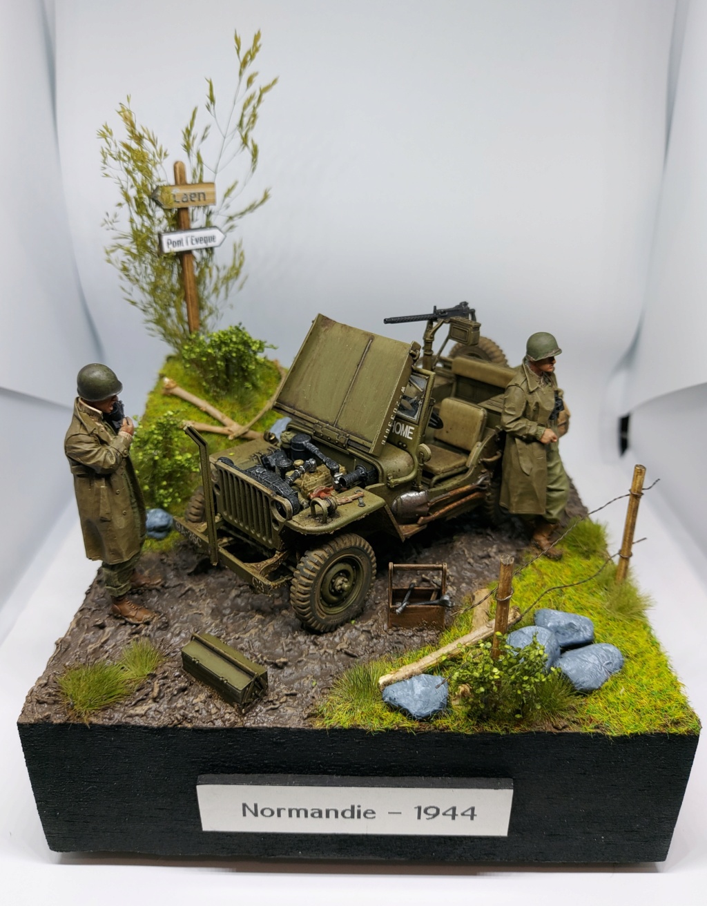  - 1/35 - Jeep Willys (Meng) + Figurine Evolution Miniature et Royal Model - Page 3 20211115